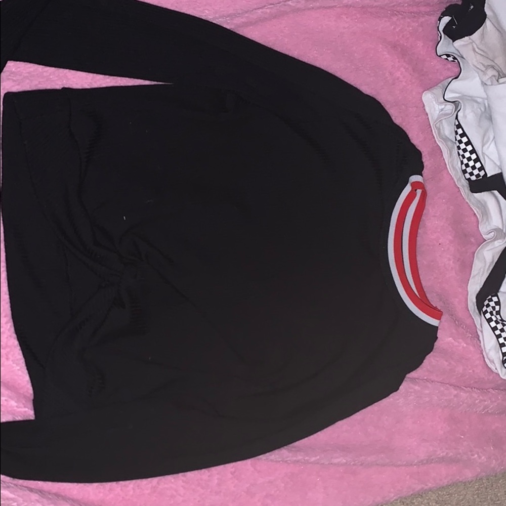 long sleeve crop top with a small tie on the belly